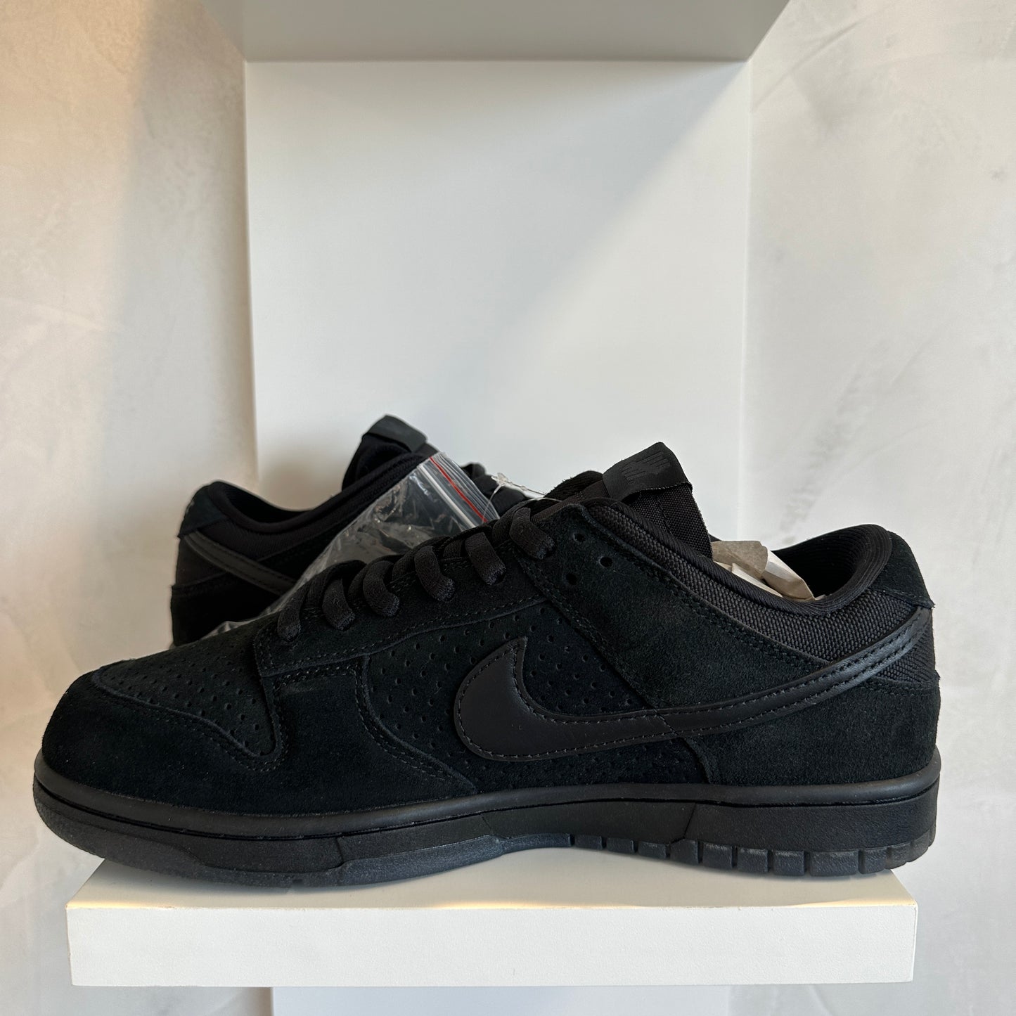 Nike Dunk Low SP Undefeated 5 On It Black (Pronta Entrega)