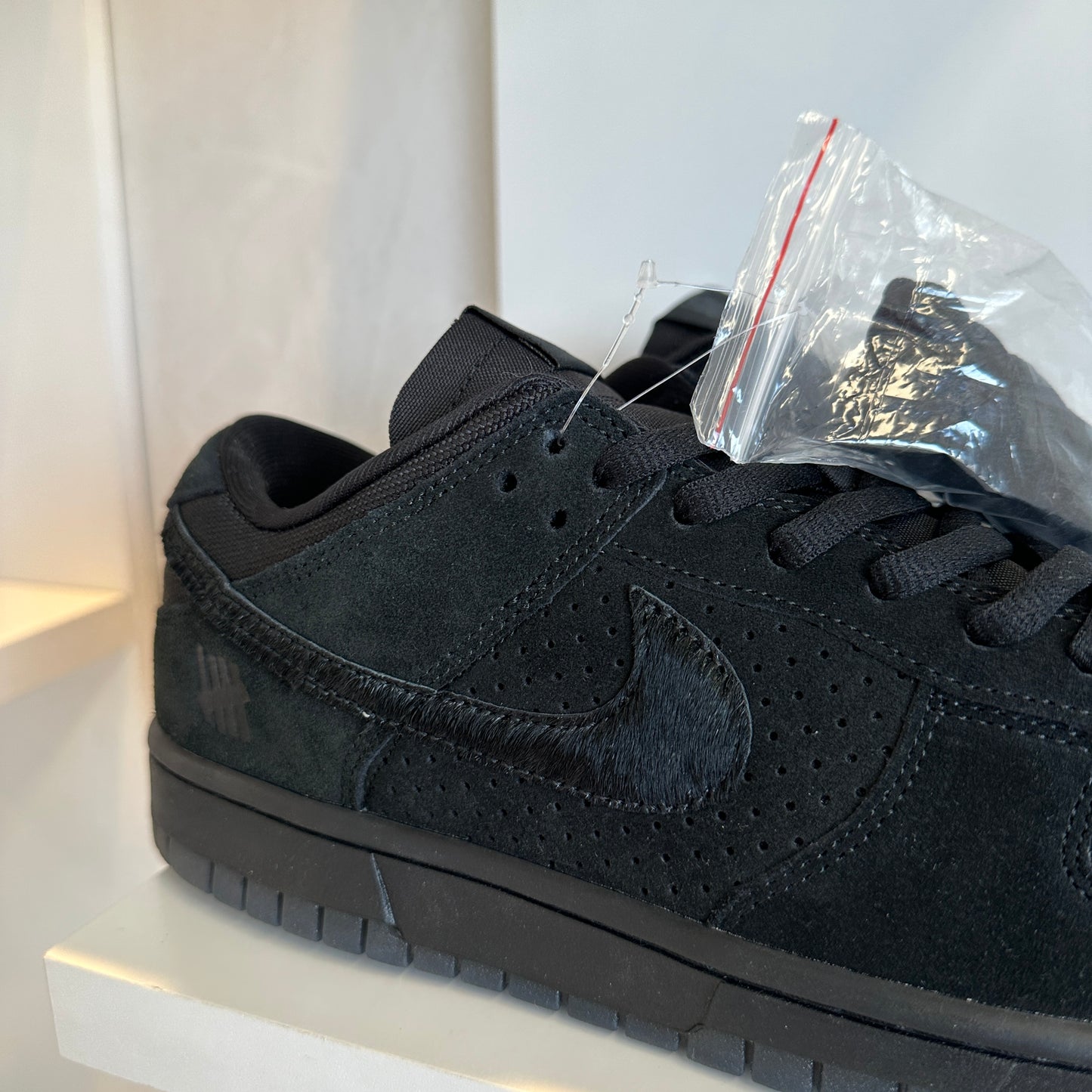 Nike Dunk Low SP Undefeated 5 On It Black (Pronta Entrega)