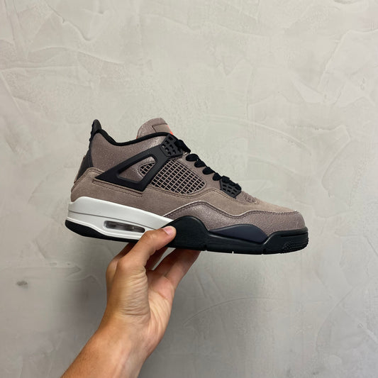 Jordan 4 Retro Taupe Haze (Pronta Entrega)