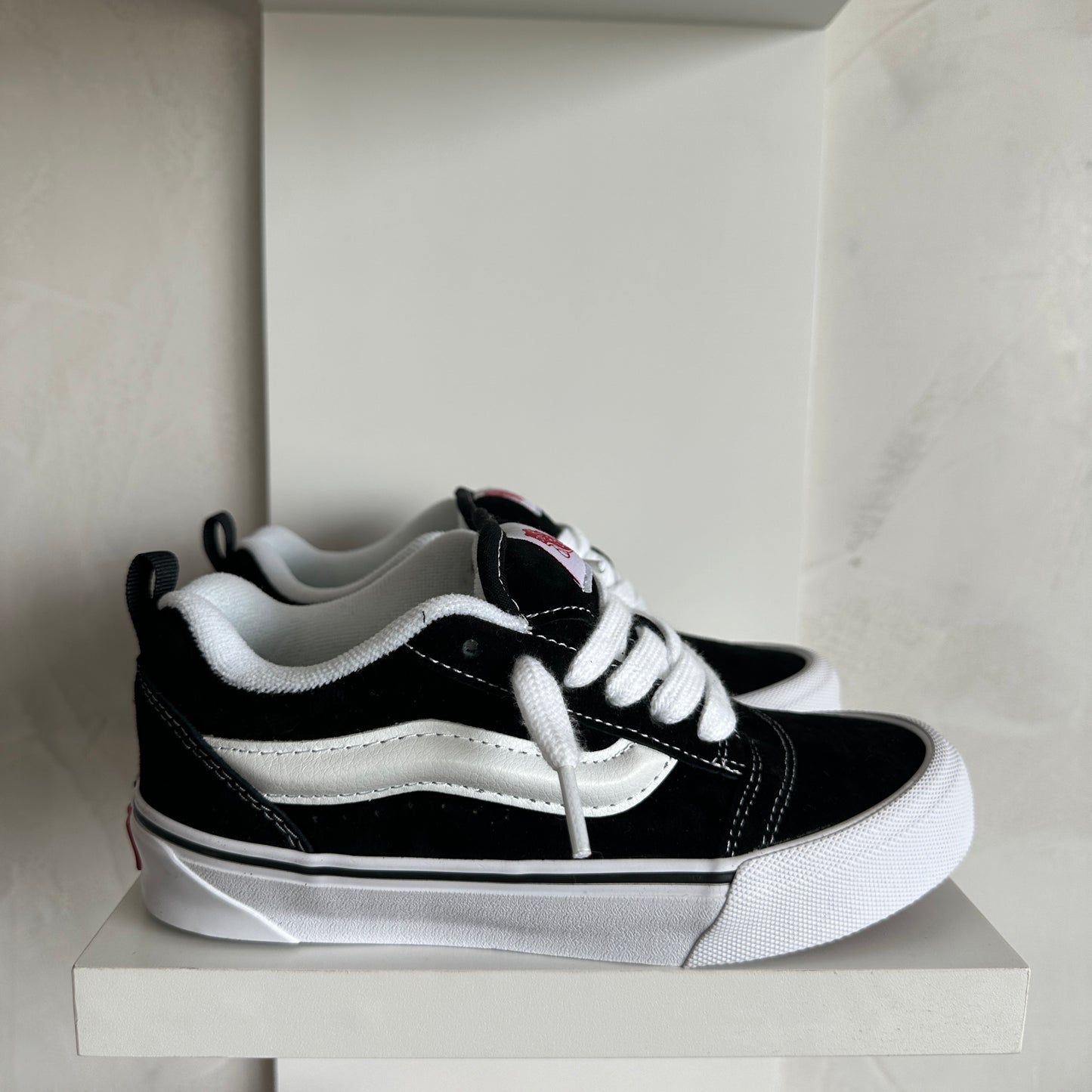 Vans Knu Skool Black White (Pronta Entrega)