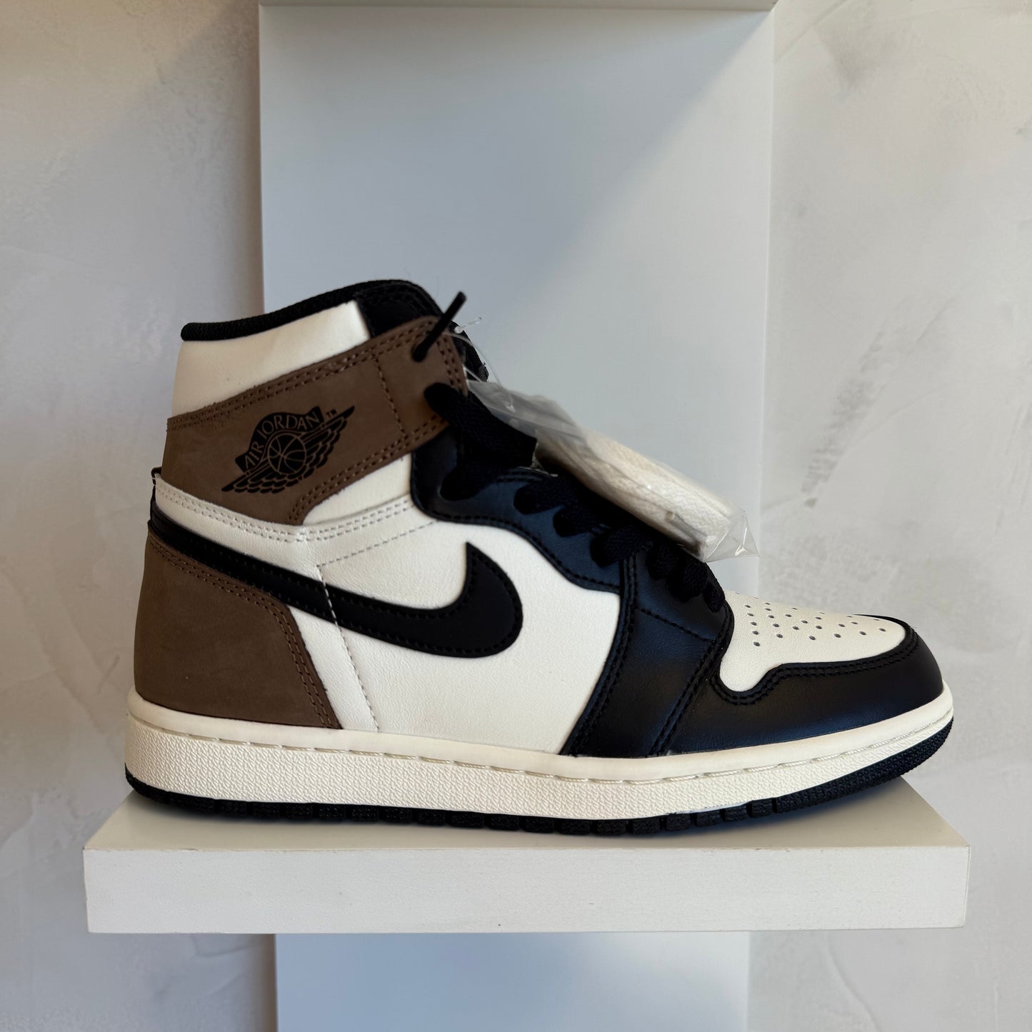 Jordan 1 Retro High Dark Mocha (Pronta Entrega)